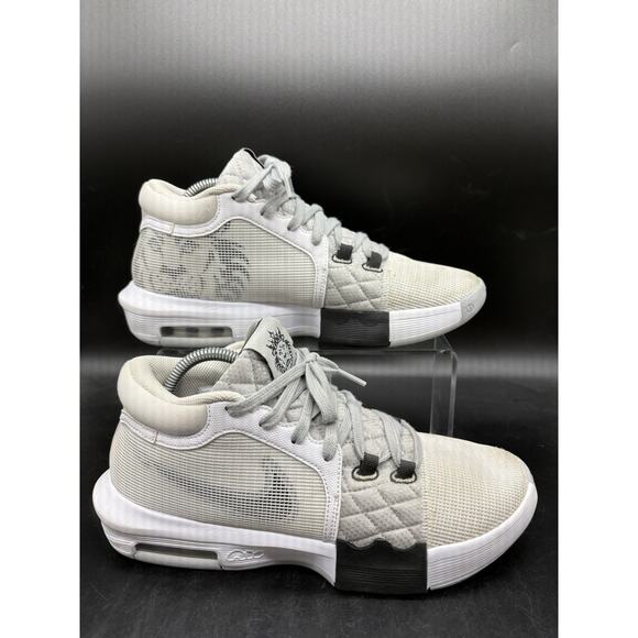 Nike LeBron Witness VIII White Light Smoke Grey FB2239-100 Mens Size 9